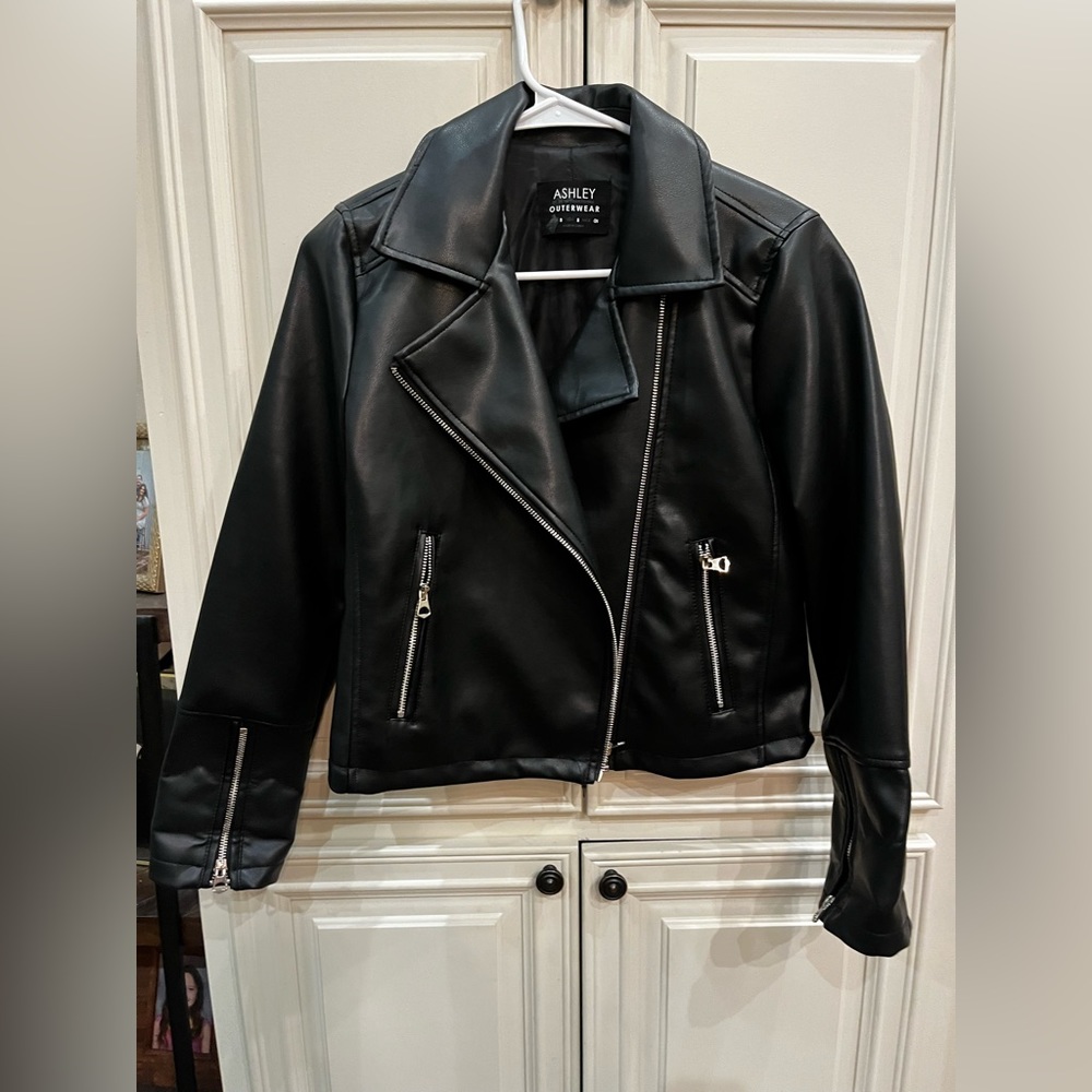 Leather jacket. Size small.
